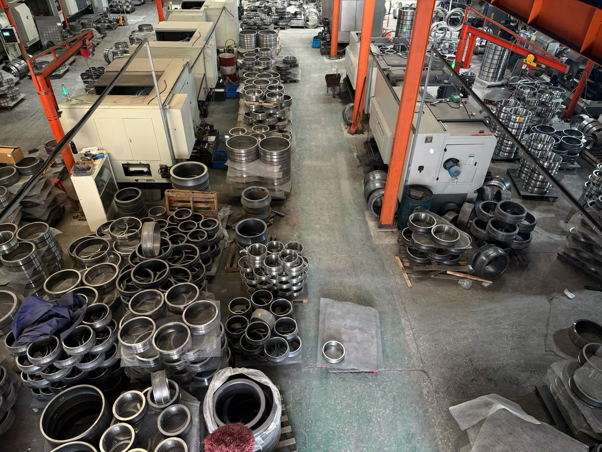 QLGO spherical roller bearing production workshop in Linqing Shandong